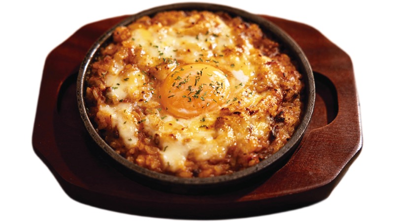 100. art RéG café<br>伝説の鉄板焼きキーマカレー