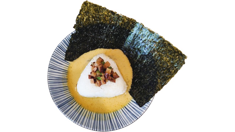 54. お粥とお酒のANDONシモキタ<br>秋田しょっつるグリーンカレーおむすび