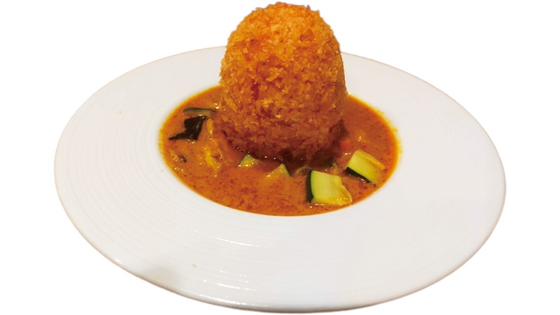 66. 肉バルBON 下北沢<br>牛タンバターカレーon the ライスコロッケ