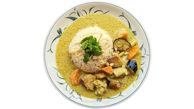 70. チョップスティックス下北沢店<br>鶏肉とさつま芋のベトナムカレー